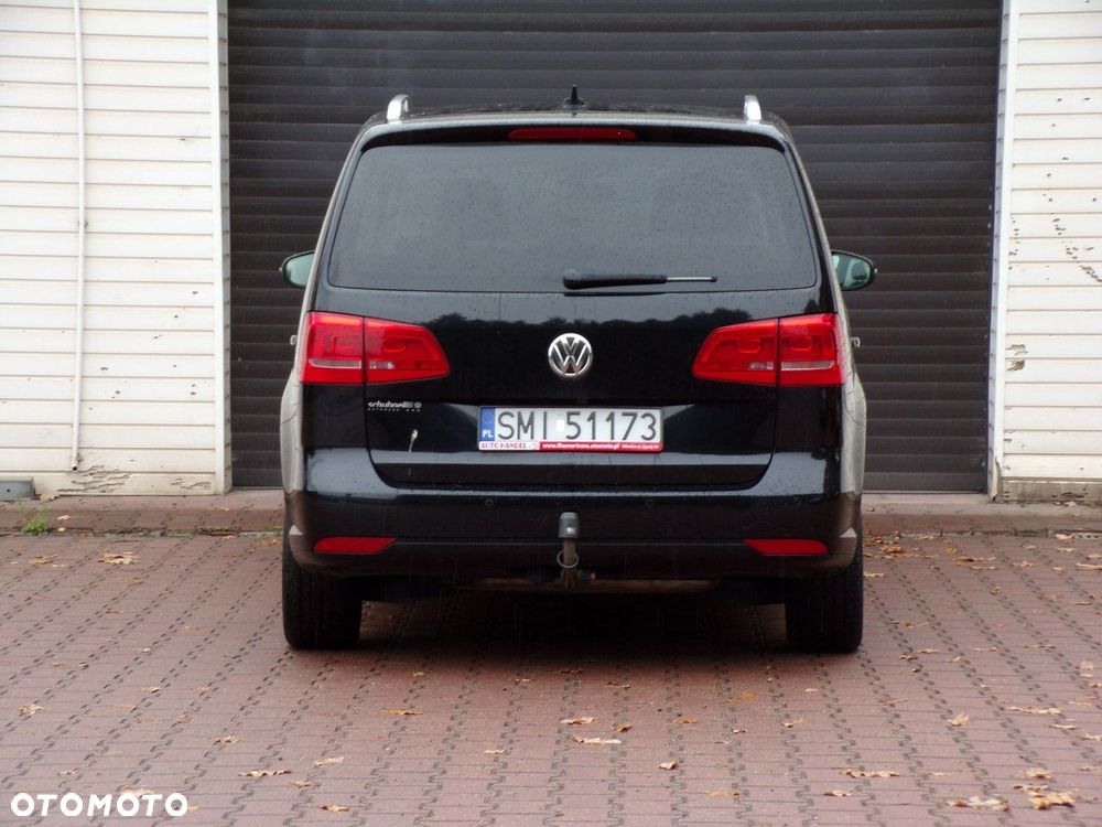 Volkswagen Touran - 14
