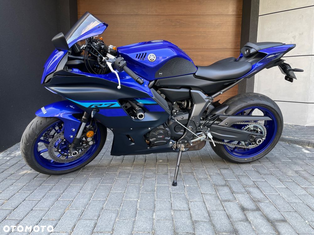 Yamaha R7 - 1