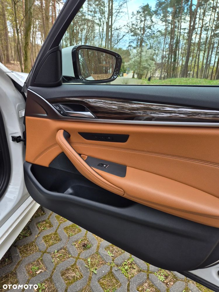 BMW Seria 5 520d mHEV M Sport sport - 26