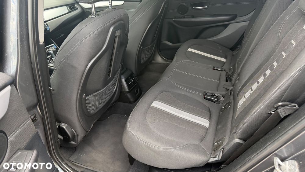BMW Seria 2 218d Sport-Aut Sport Line - 13