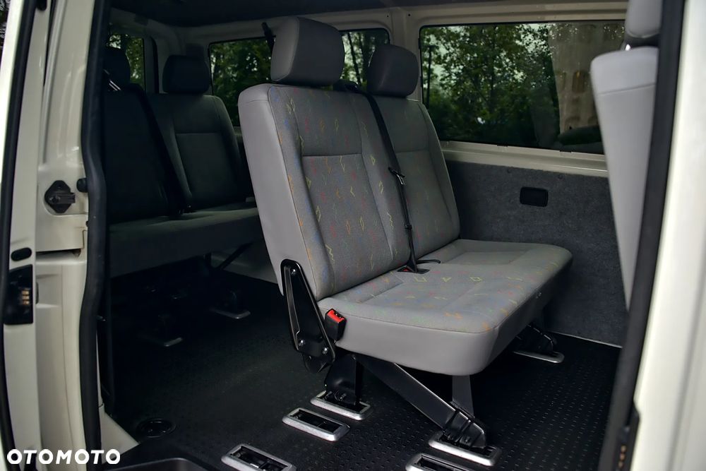 Volkswagen Transporter T5 TDI L2H1 - 8