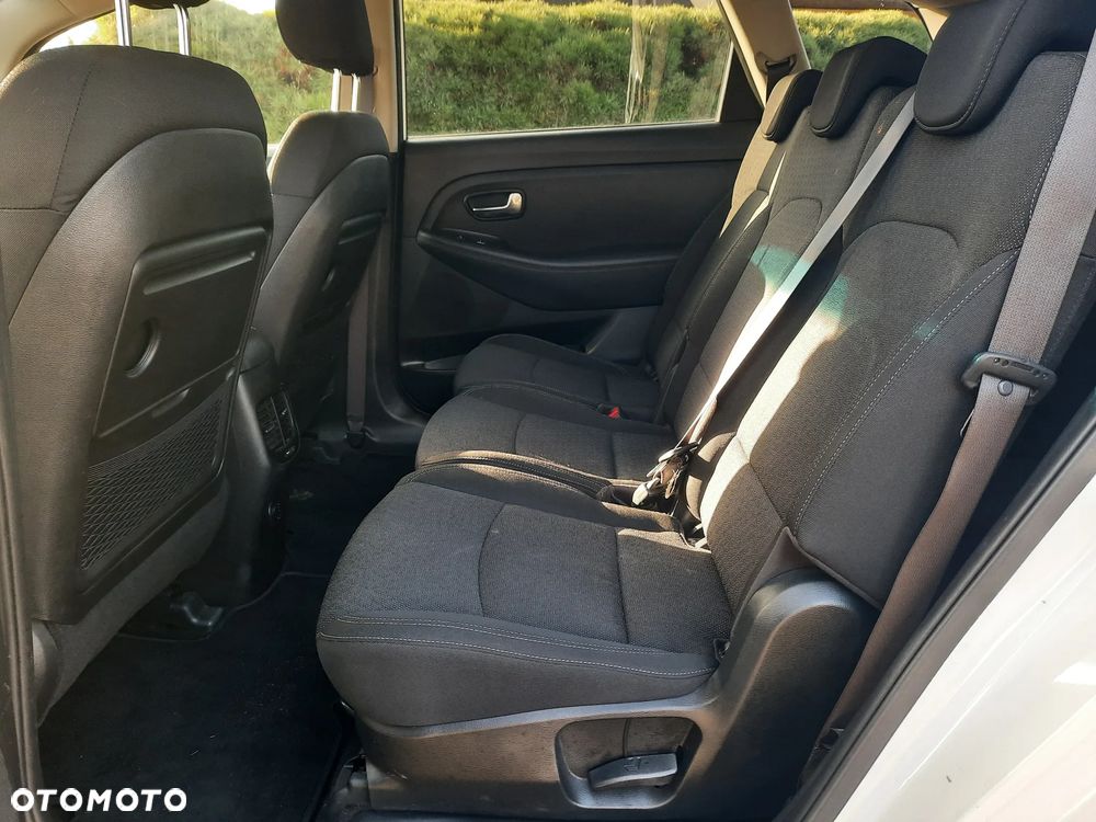 Kia Carens 1.6 GDI L 7os - 18