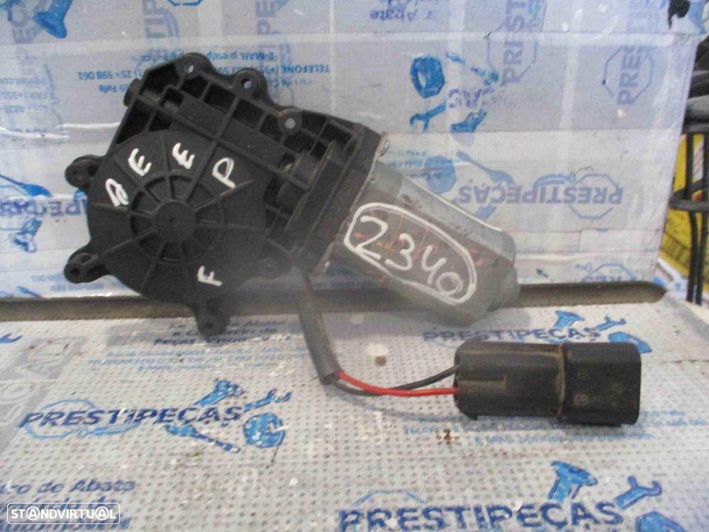 Motor Elevador Vidro 2133343 JEEP CHEROKEE KJ 2006 2.8D 165CV 5P DOURADO FD - 1