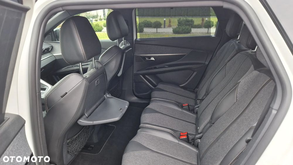 Peugeot 5008 BlueHDi 130 EAT8 GT - 25