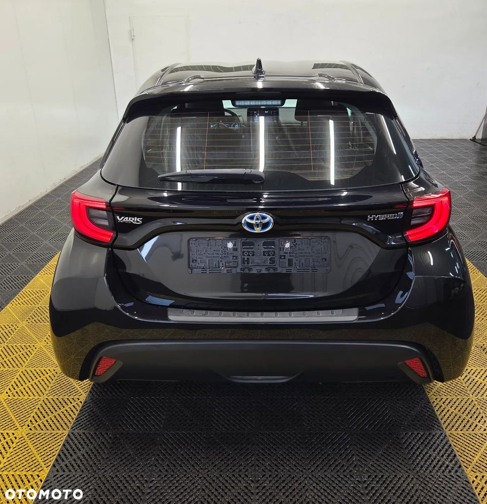 Toyota Yaris Hybrid 1.5 Executive - 6