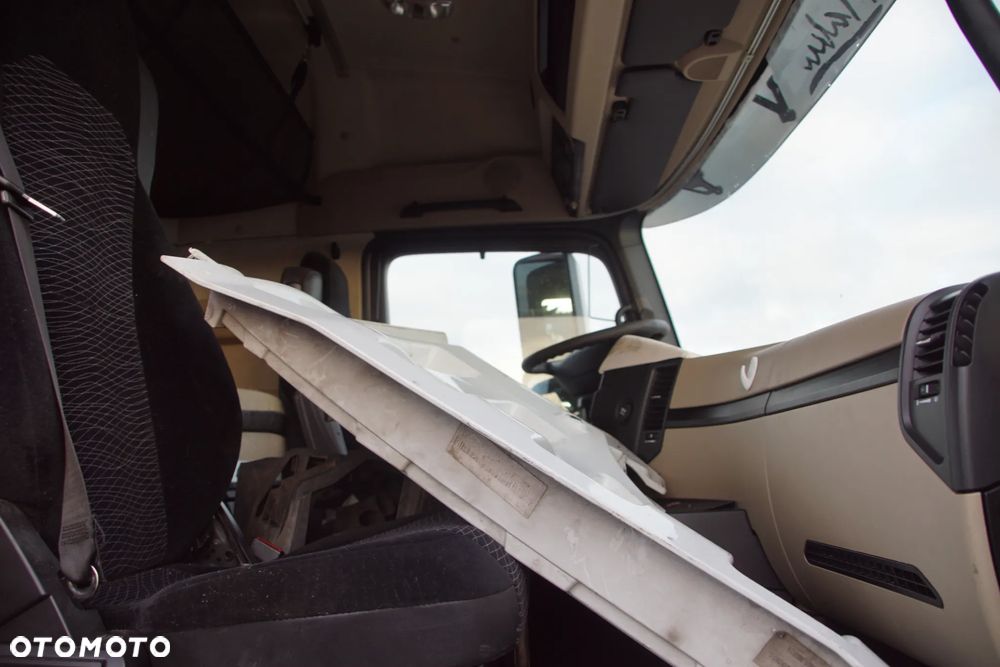 Auto na części - Mercedes Actros MP4 1845 12.8 450 KM OM471LA 471900 G211-12KL 715352 9147 2014R Silnik Skrzynia Drzwi Lusterko Szyba Klamka Siodło Deska Kokpit Sterownik Moduł Czujnik Licznik Kierownica Panel - 17