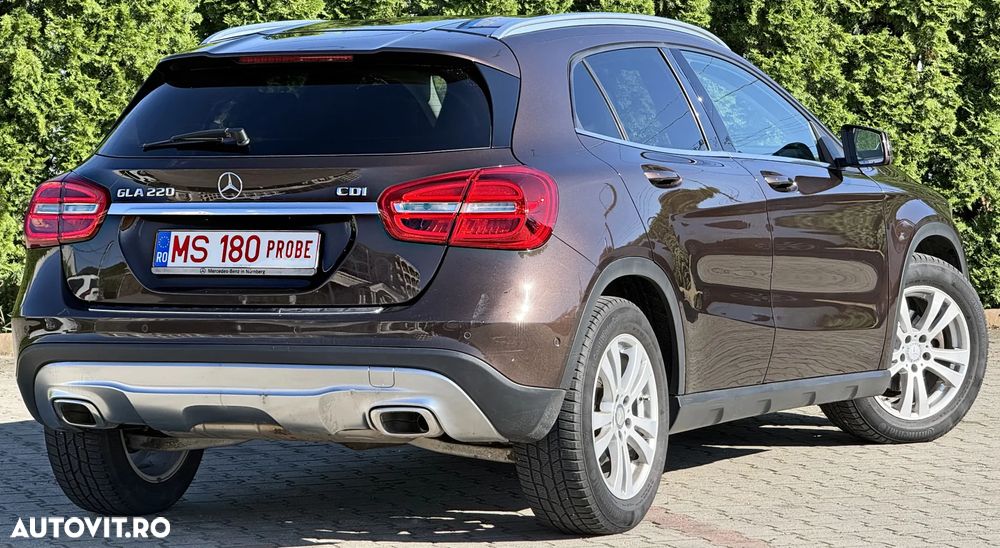 Mercedes-Benz GLA 220 CDI 4MATIC 7G-DCT Urban - 4