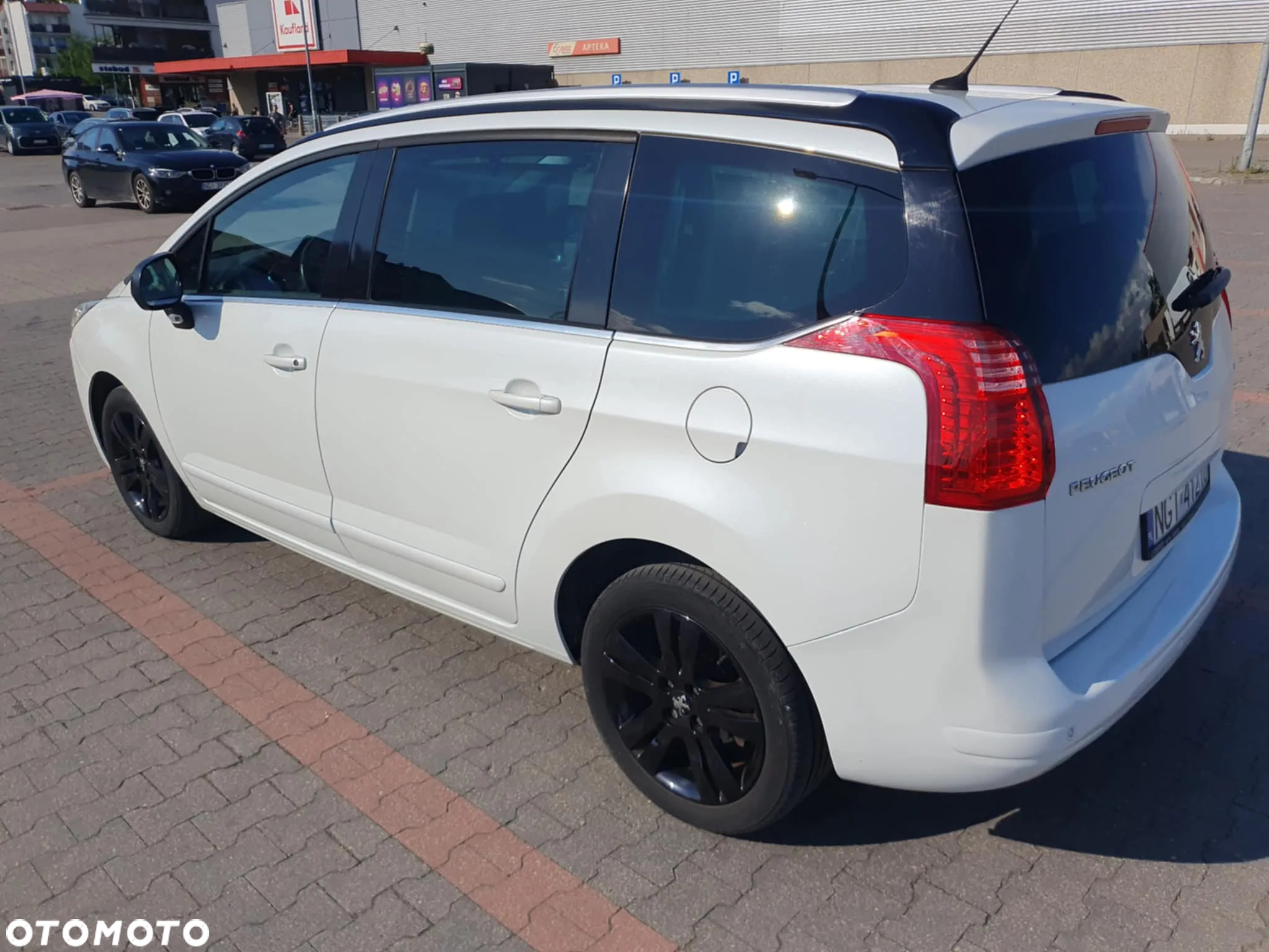 Peugeot 5008 e-HDI FAP 110 EGS6 Stop&Start Active - 11