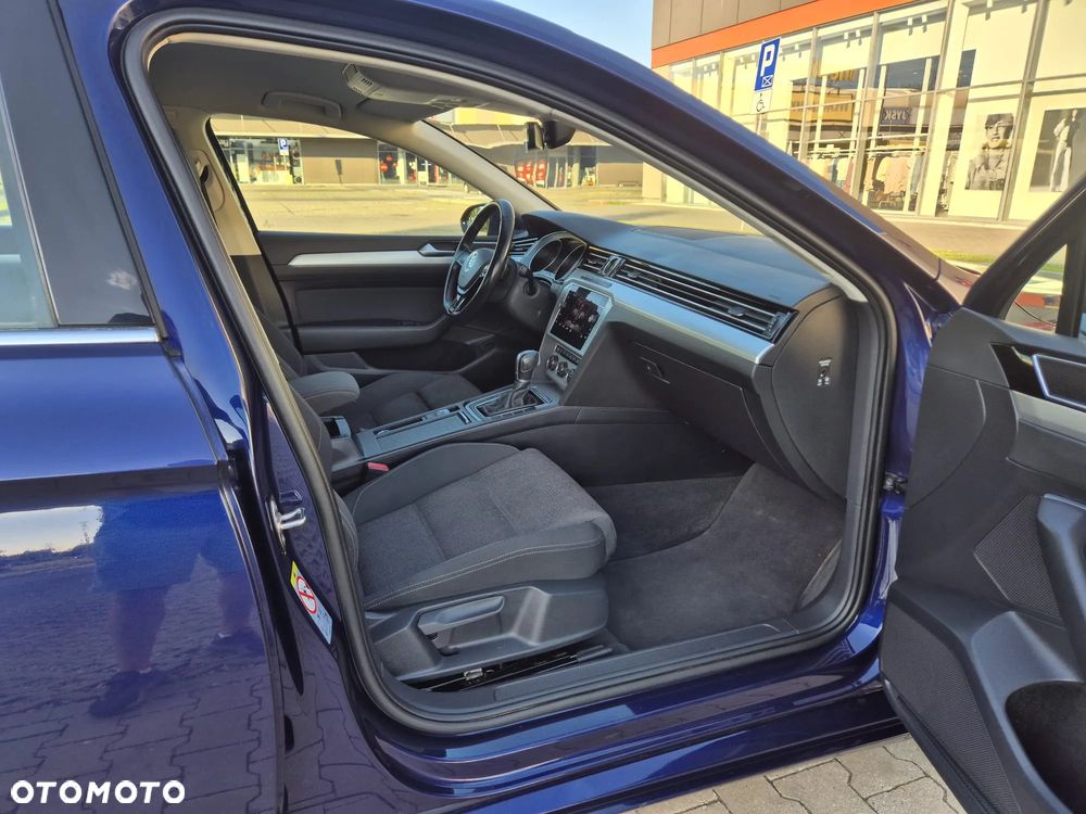 Volkswagen Passat 2.0 TDI SCR Highline DSG - 35