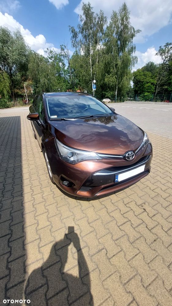 Toyota Avensis 2.0 D-4D Prestige - 1