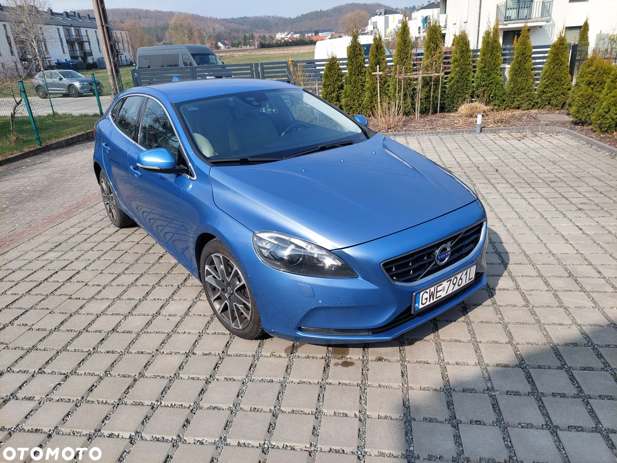 Volvo V40 D4 Drive-E Momentum - 3