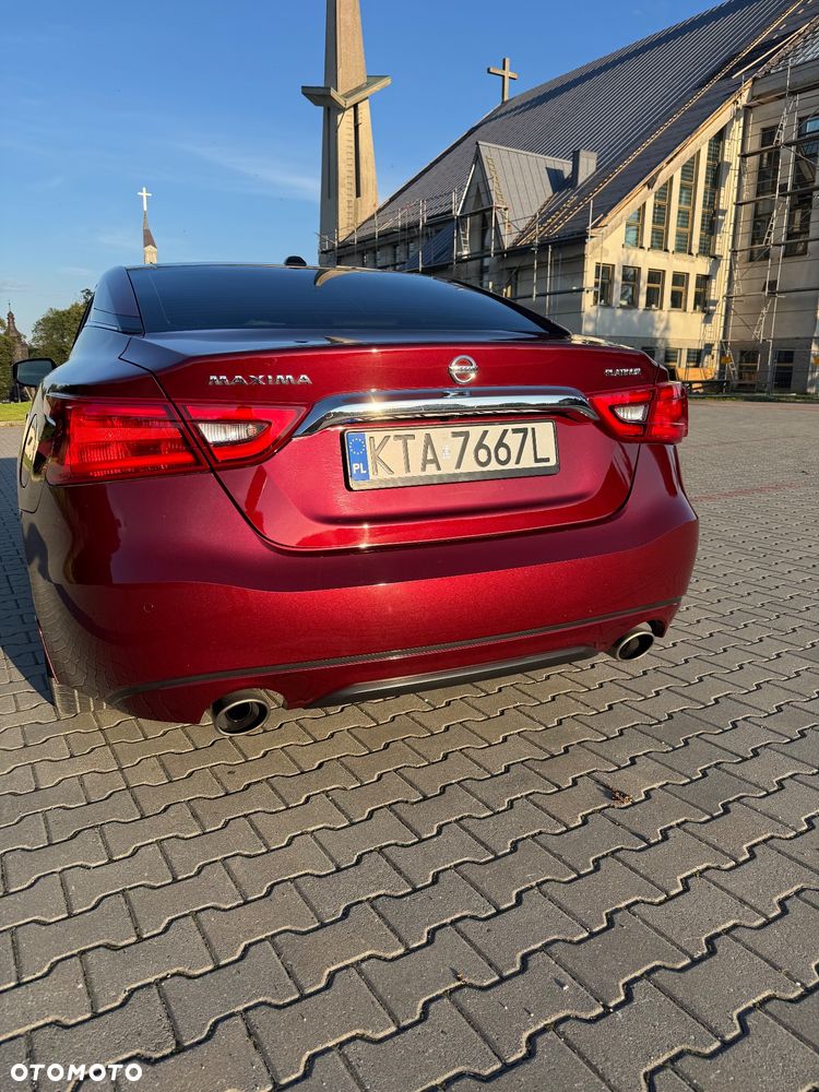Nissan Maxima - 9