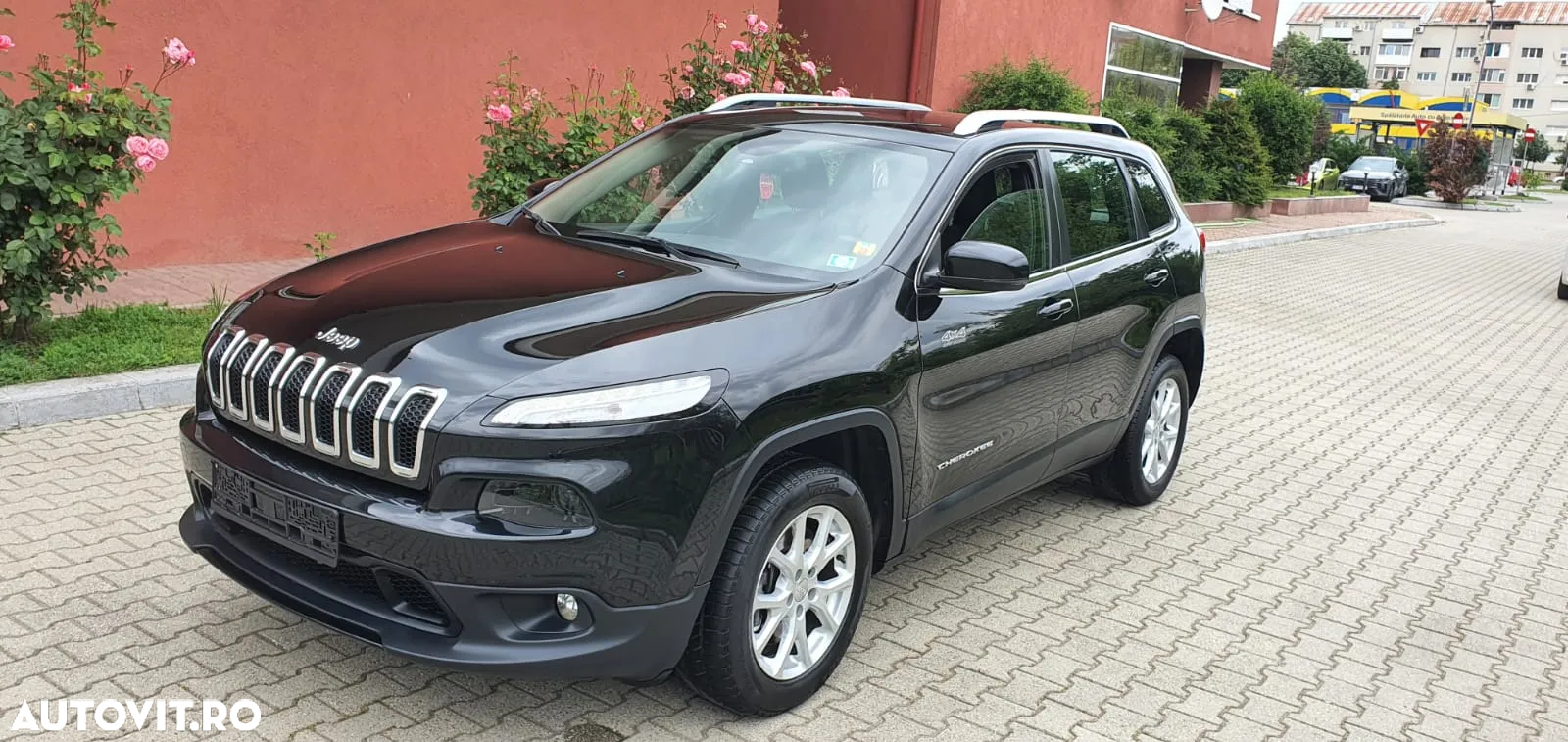 Jeep Cherokee - 14