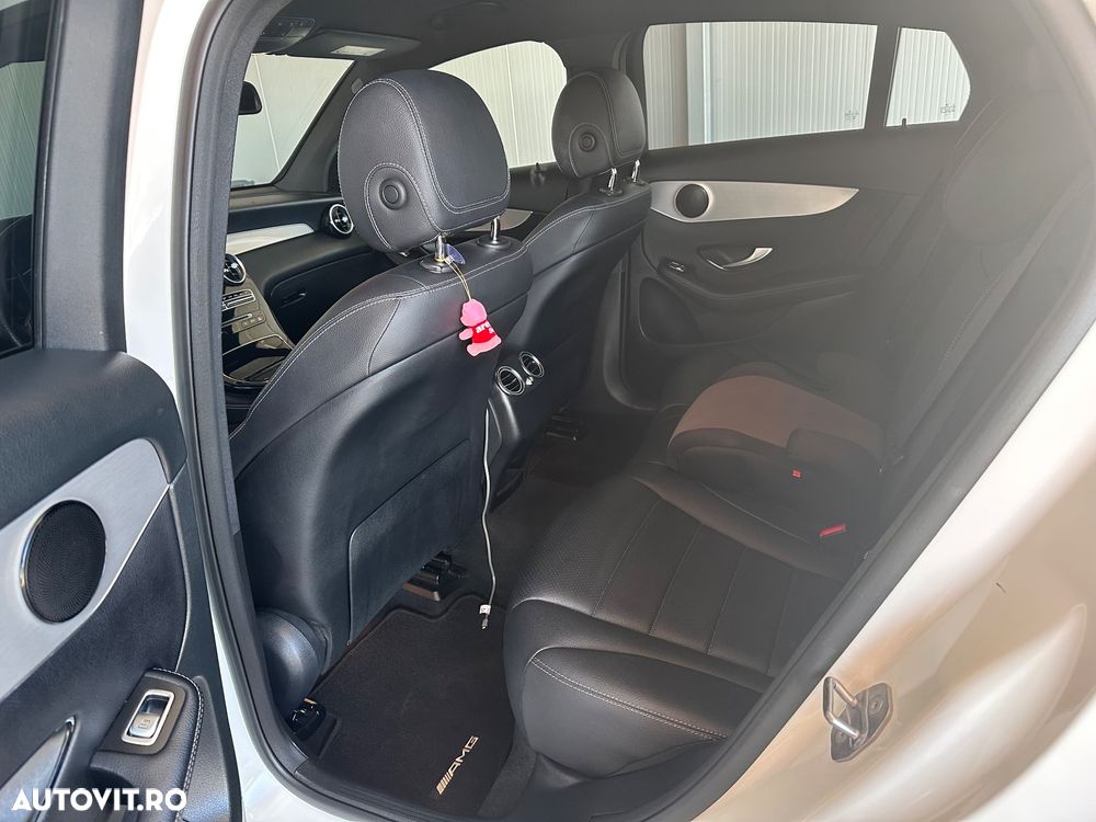Mercedes-Benz GLC 250 4MATIC 9G-TRONIC AMG Line - 12