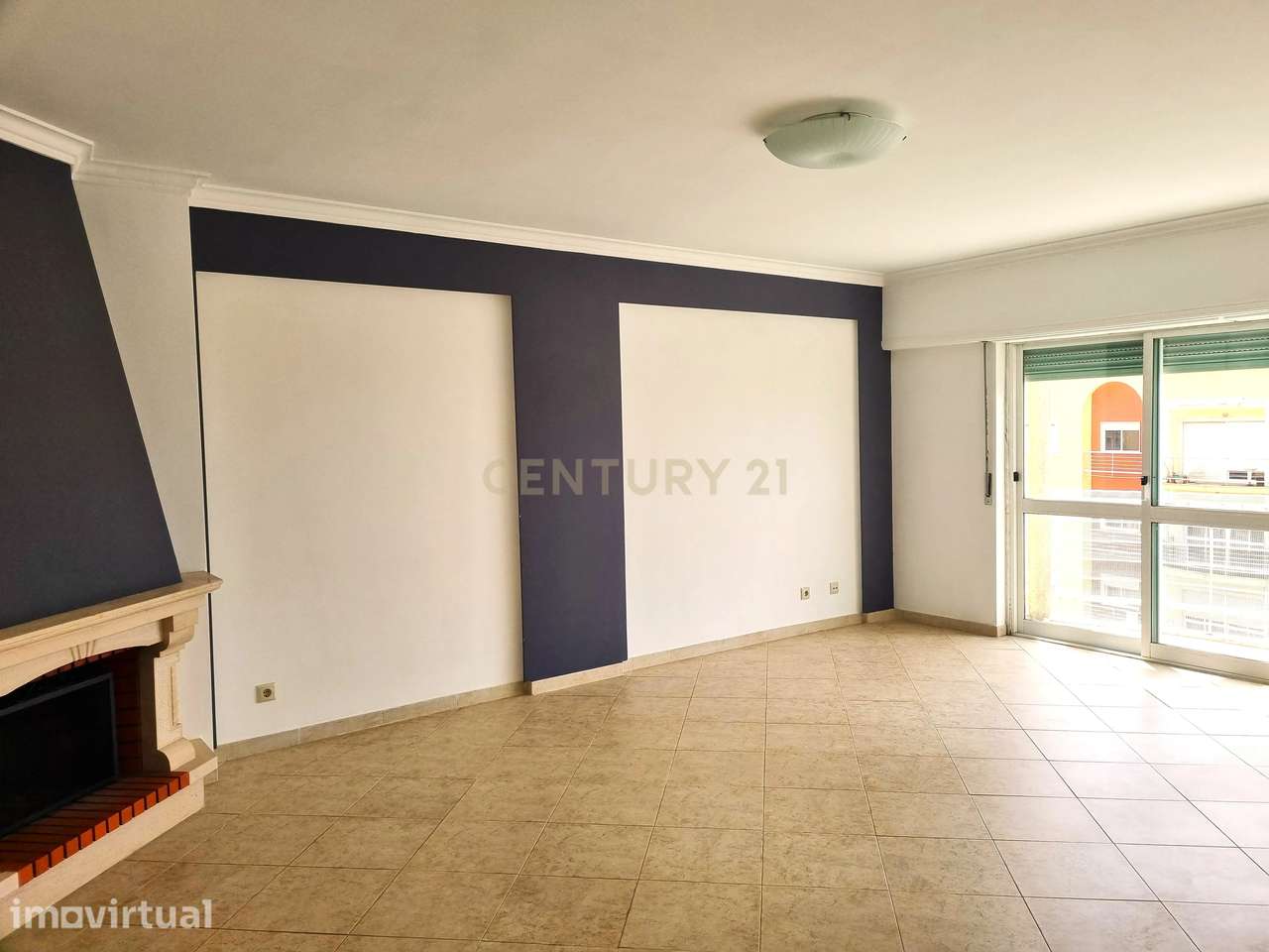 Apartamento T2 com Vista Panorâmica e garagem - Grande imagem: 2/23