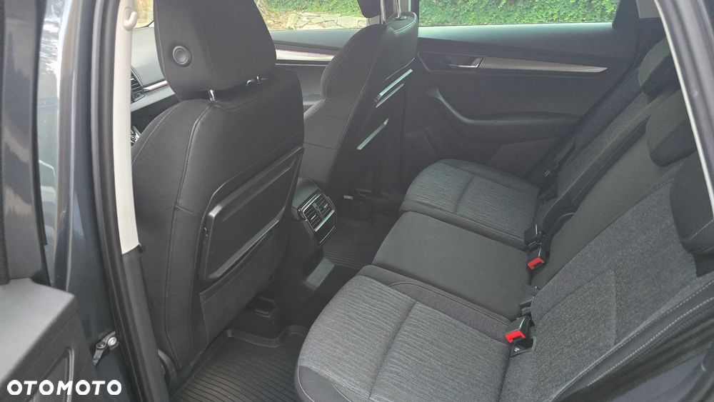 Skoda Karoq 2.0 TDI SCR 4x4 Style DSG - 13
