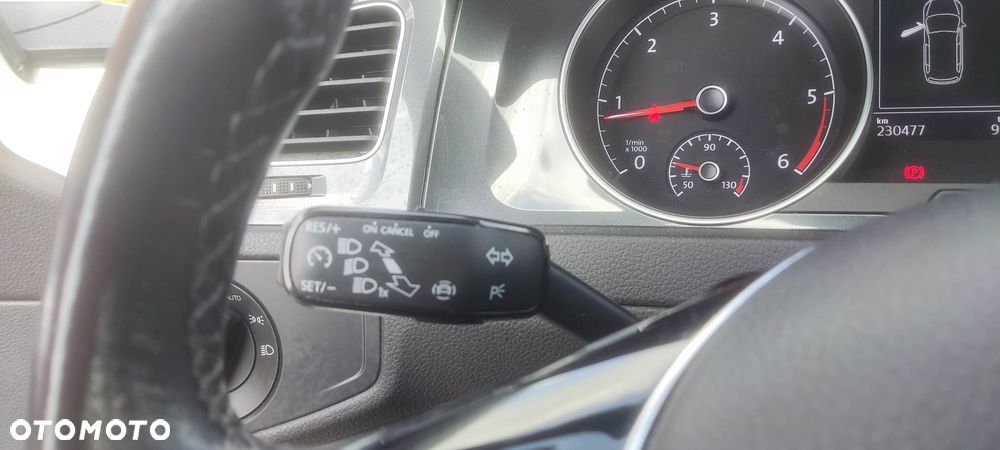 Volkswagen Golf VII 1.6 TDI BMT Trendline - 13