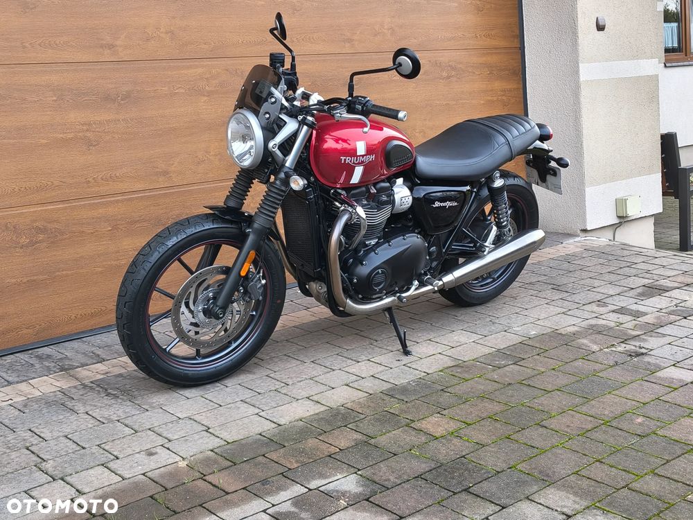 Triumph Street Twin - 4