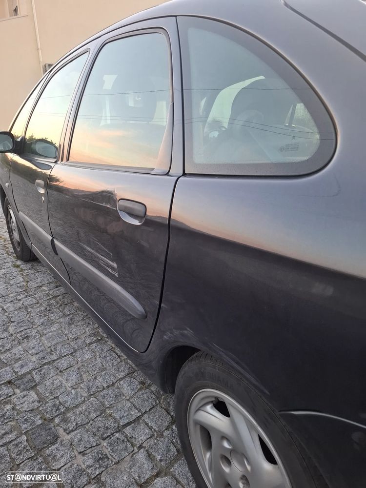Citroën Xsara Picasso 2.0 HDi SX - 2