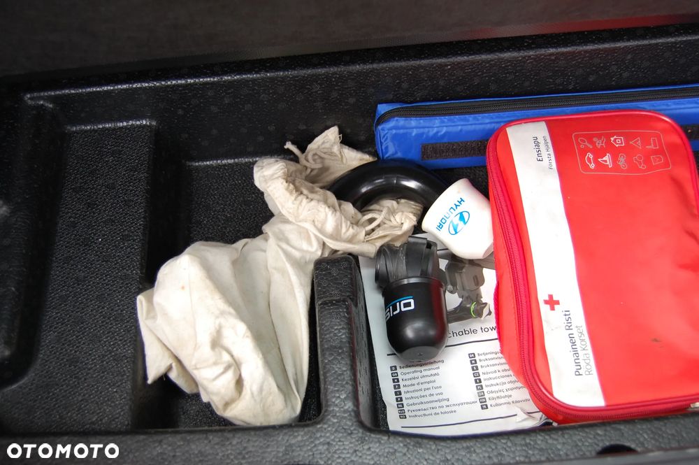 Hyundai Tucson blue 1.7 CRDi 2WD Intro Edition - 12