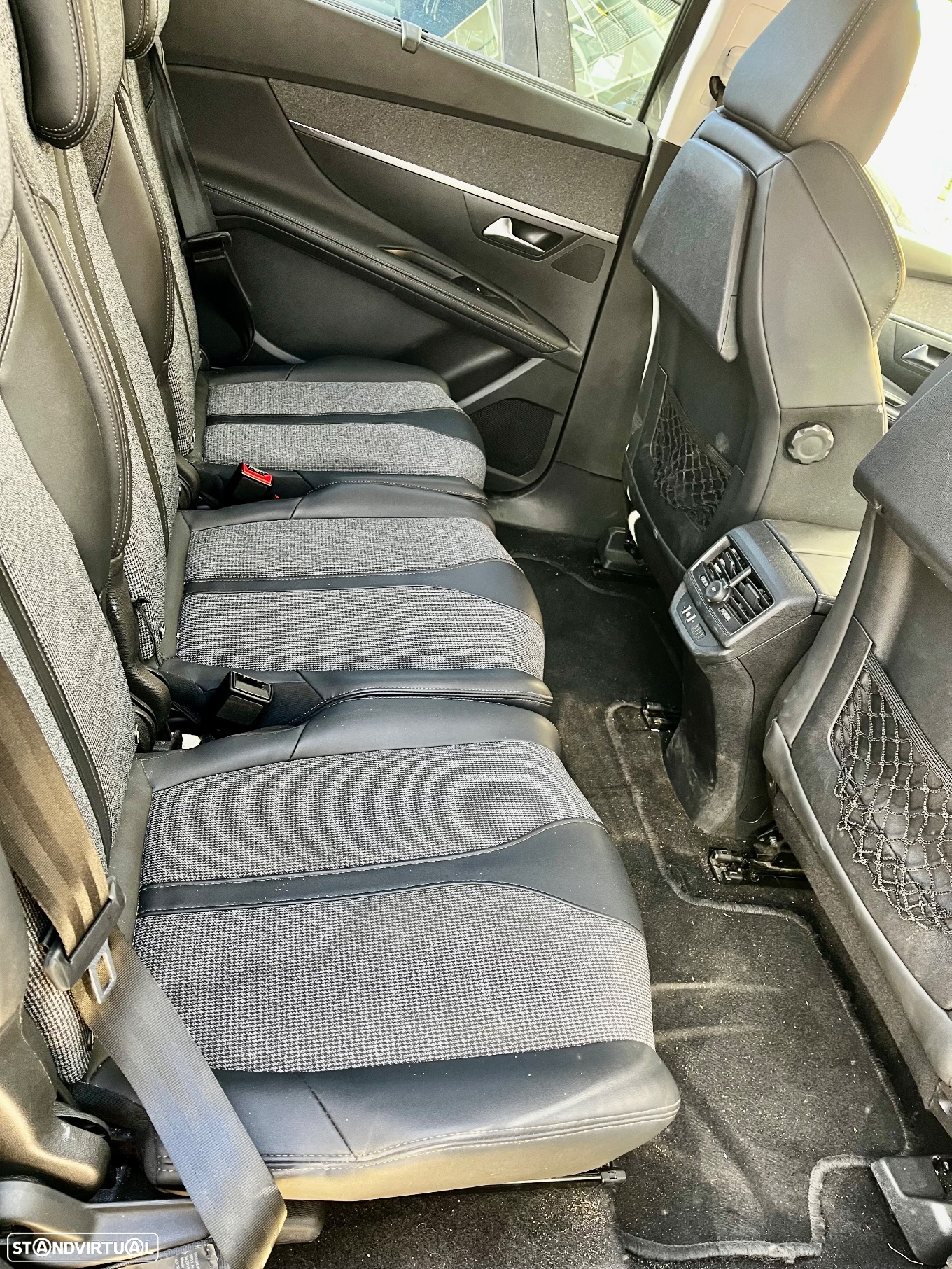 Peugeot 5008 1.5 BlueHDi Allure EAT8 - 7