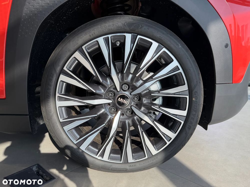 MINI Aceman E 42.5kWh Linia Favoured - 24