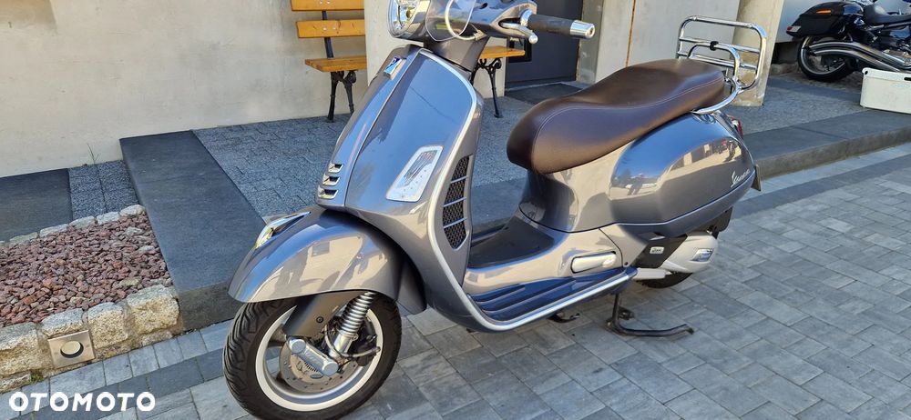 Piaggio Vespa - 1