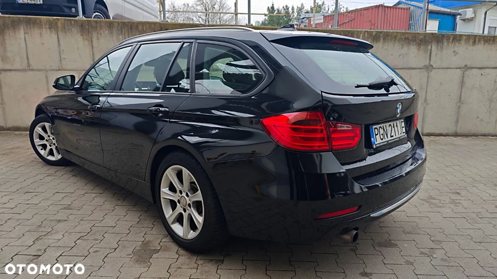 BMW Seria 3 318d Blue Performance Sport Line - 7