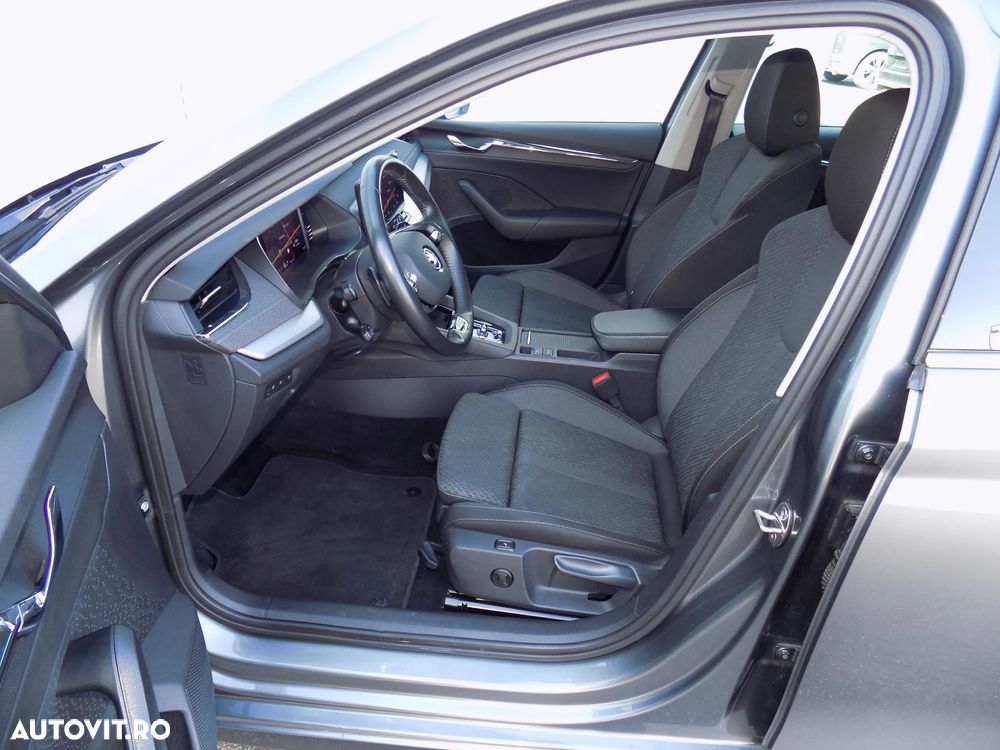 Skoda Octavia 2.0 TDI STYLE DSG - 13