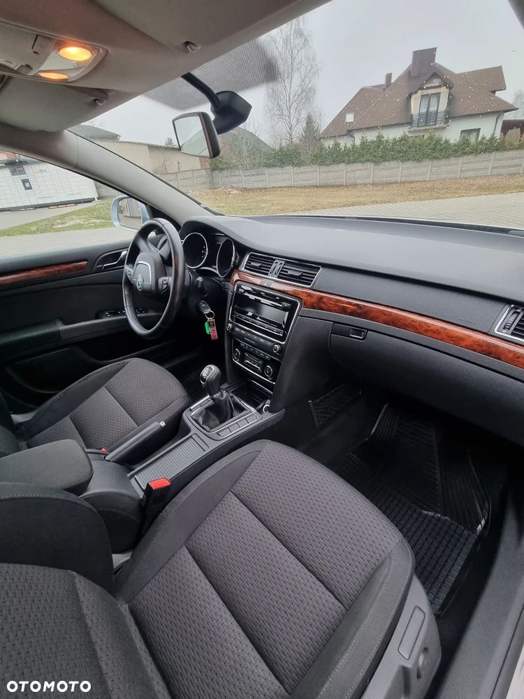 Skoda Superb 2.0 TDI Platinum - 20
