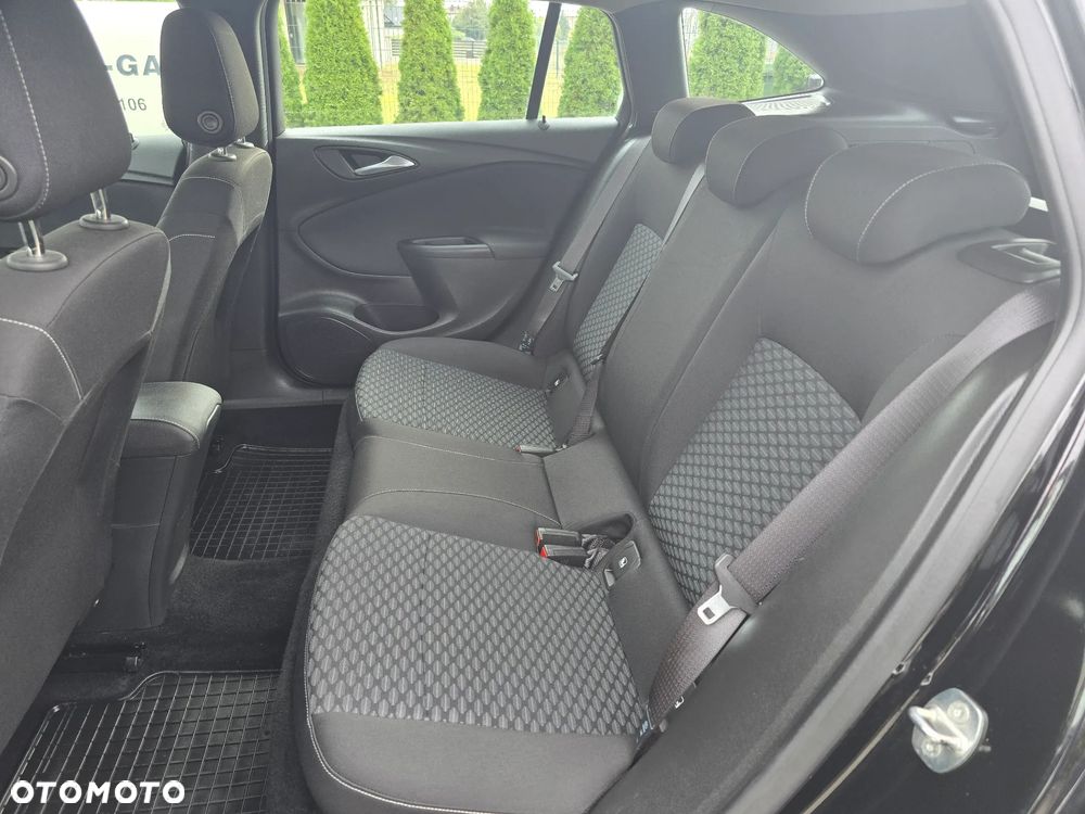 Opel Astra 1.6 CDTI Enjoy S&S - 17