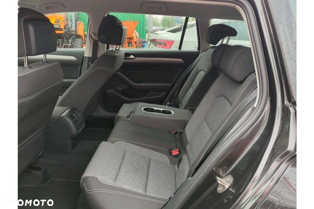 Volkswagen Passat Variant 1.5 TSI EVO Business DSG - 7