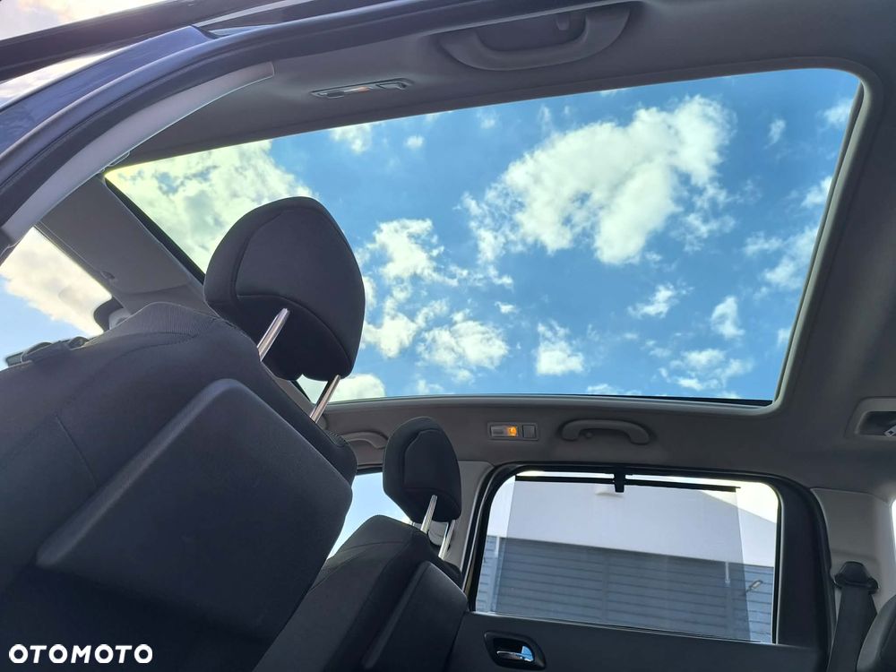 Peugeot 5008 1.6 Trendy - 22