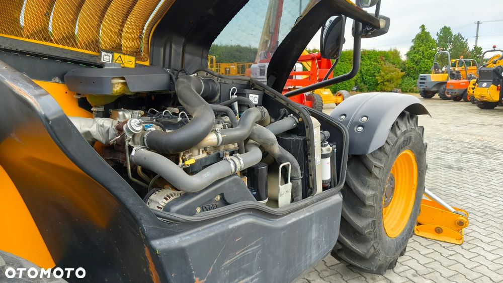 JCB 533 - 105 - 22