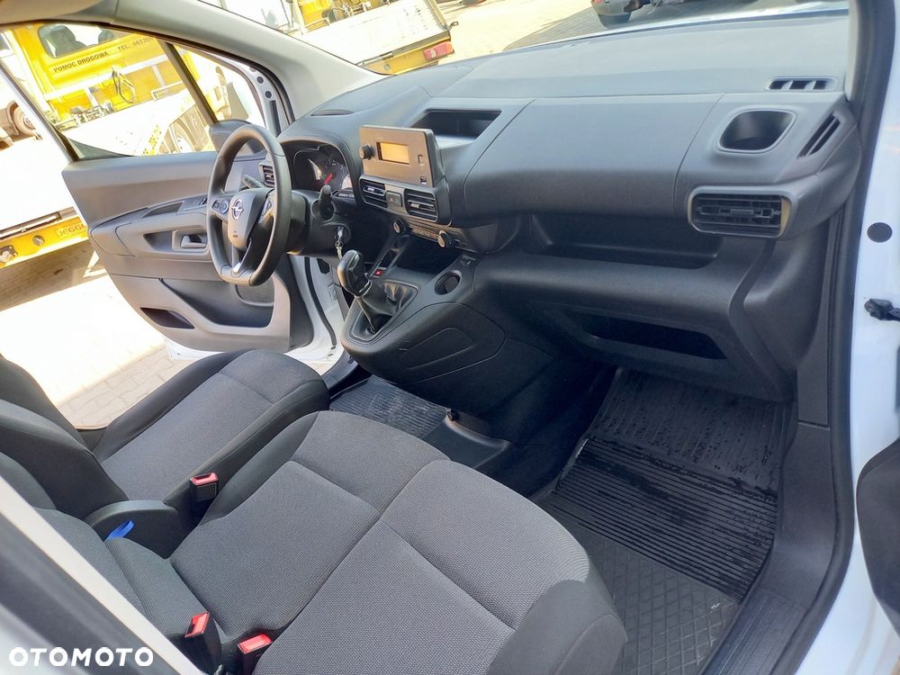 Opel Combo 1.5 CDTI Elegance Plus S&S - 18