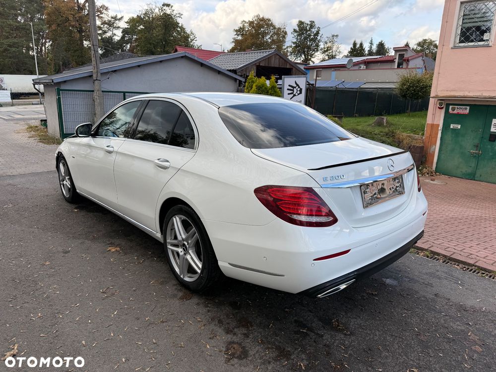 Mercedes-Benz Klasa E - 4