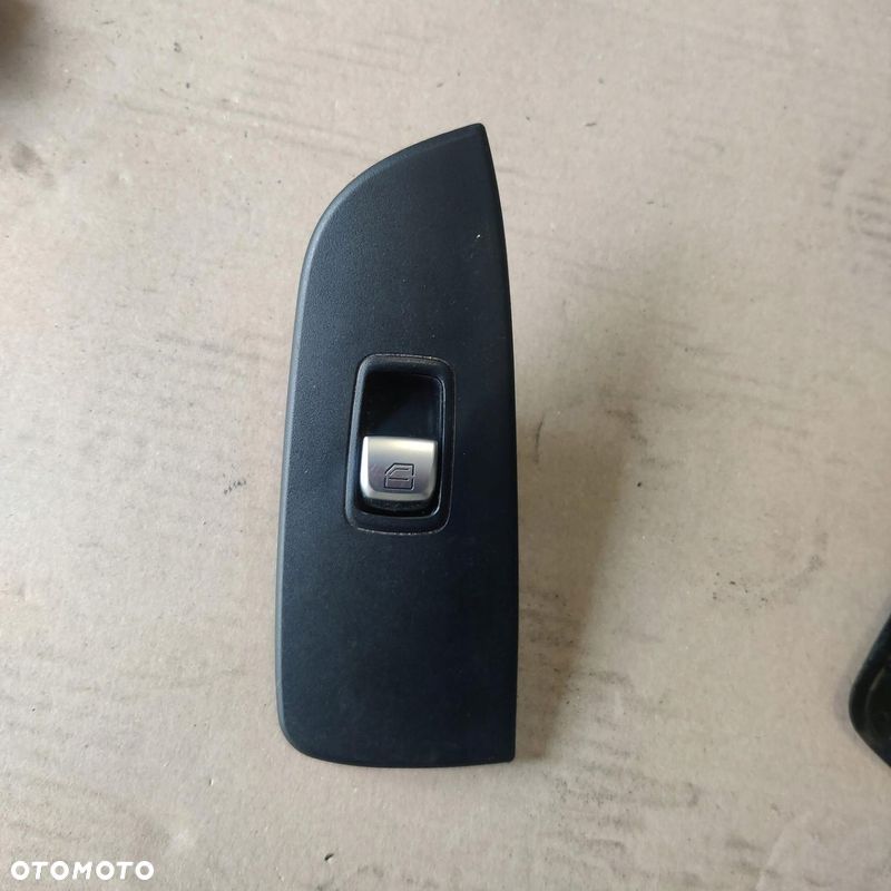 Mercedes Vito W447 Panel Przycisk Szyby Prawy Przód A2229052203 - 1
