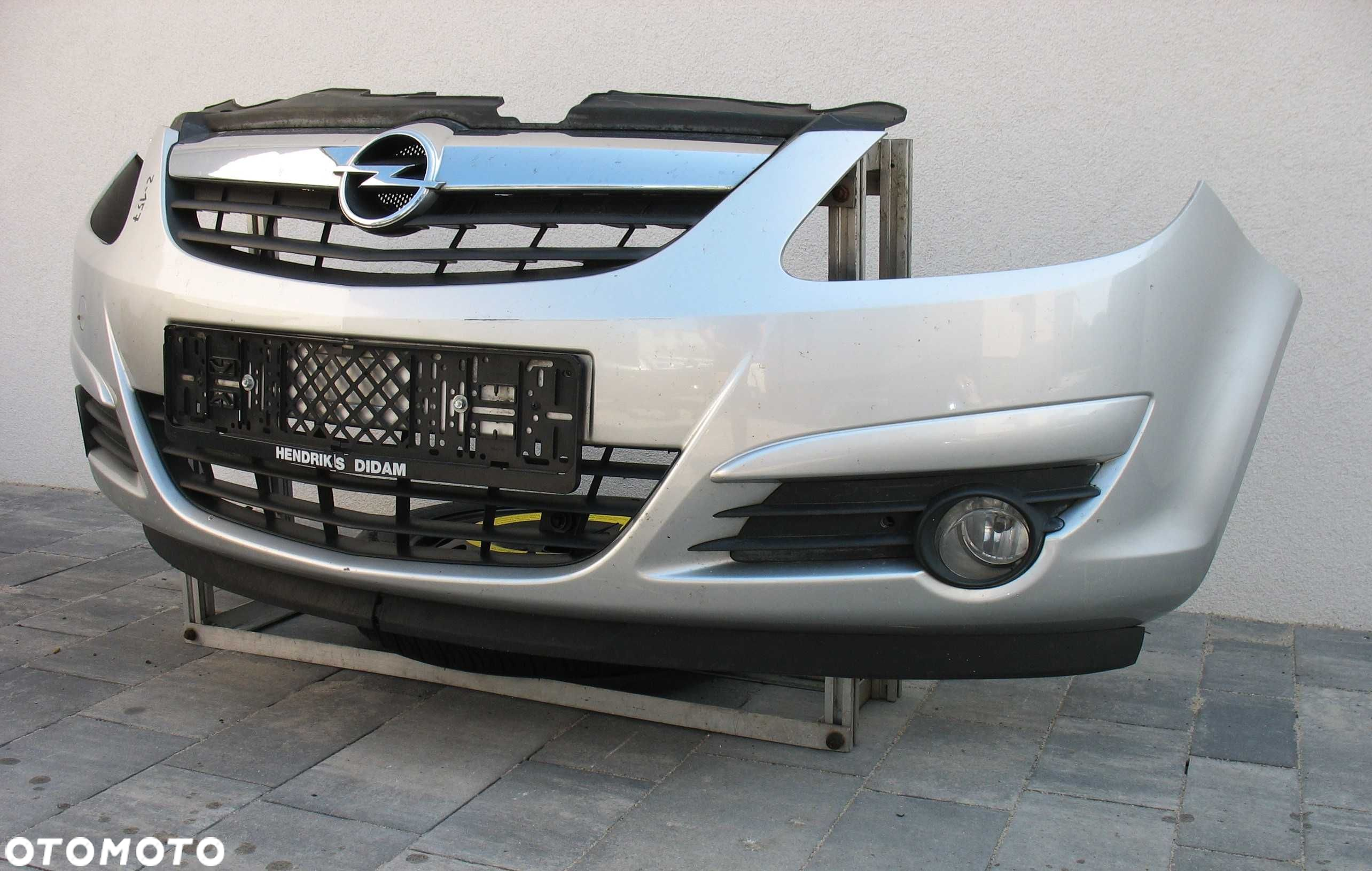 Opel Corsa D 06-10r Zderzak przód kompletny lakier Z157 - 3