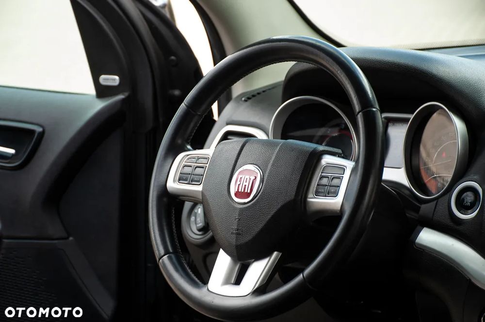Fiat Freemont 2.0 Multijet Black Code AWD - 24