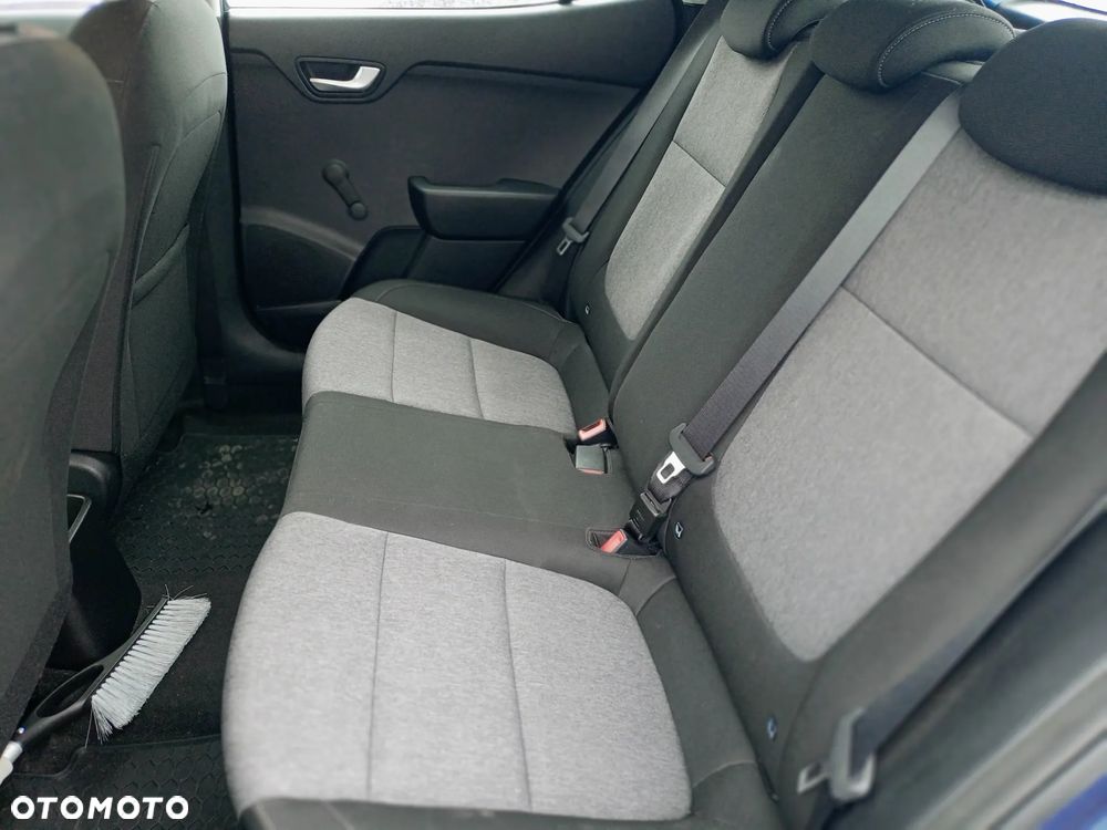 Kia Stonic 1.4 M - 12