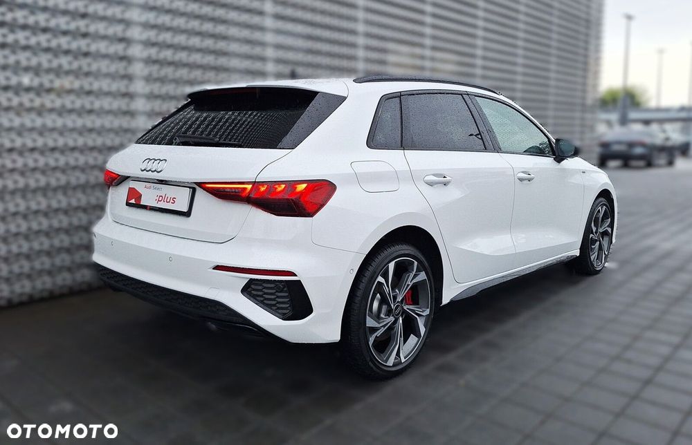 Audi A3 Sportback - 32