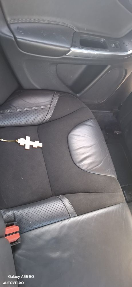 Dezmembrez Volvo V60 D2 - 9