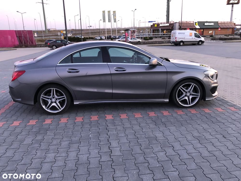 Mercedes-Benz CLA 200 7G-DCT AMG Line - 4