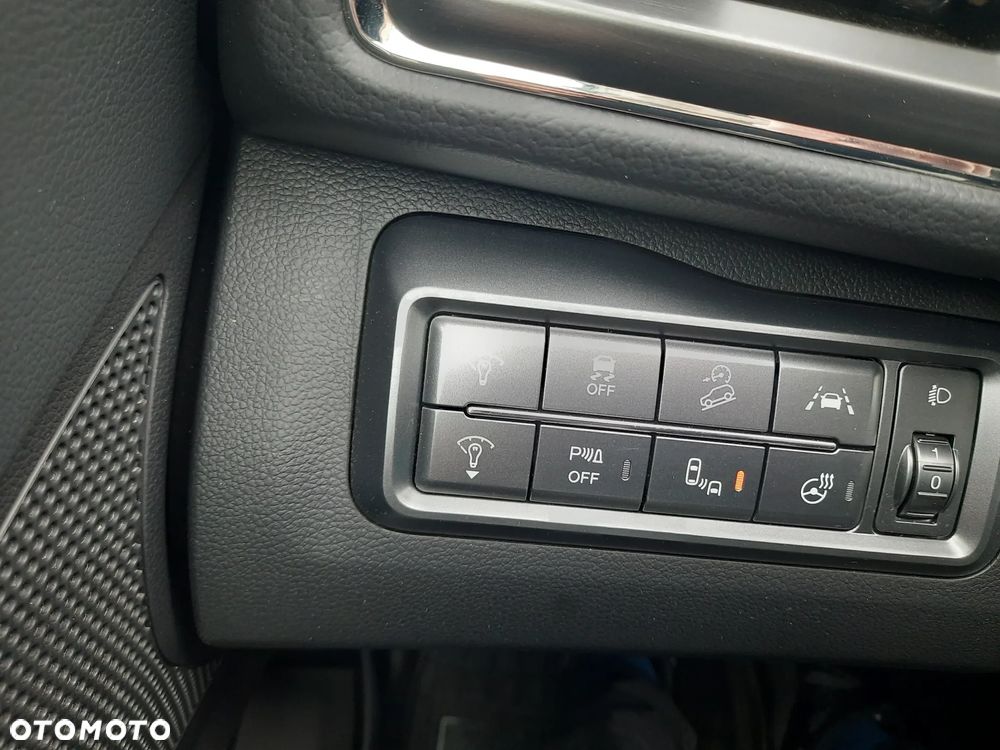 SsangYong/KGM Tivoli 1.5 T-GDI Sapphire - 17