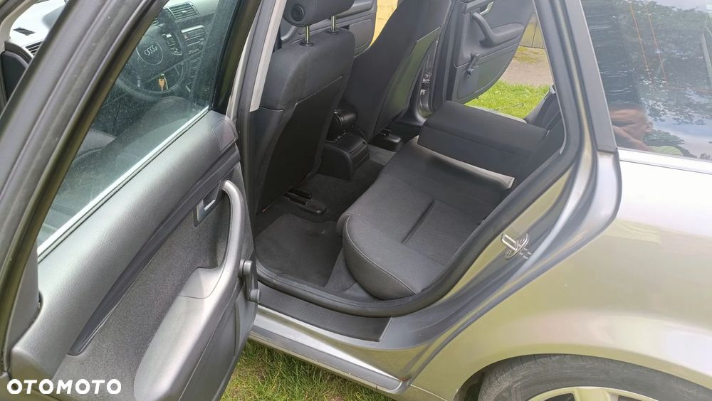 Audi A4 Avant 1.9 TDI - 38