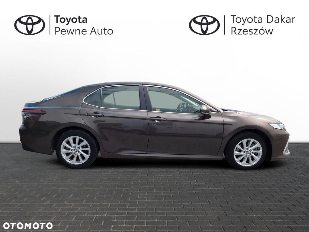 Toyota Camry 2.5 Hybrid Comfort CVT - 6