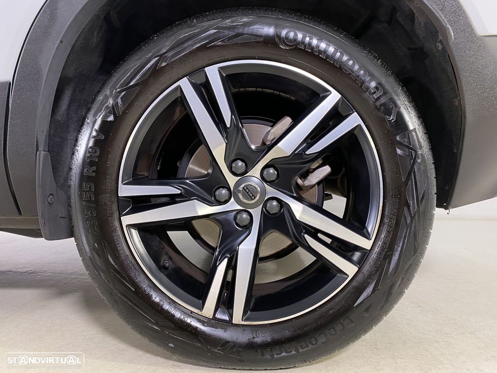 Volvo XC 40 1.5 T3 R-Design Geartronic - 22