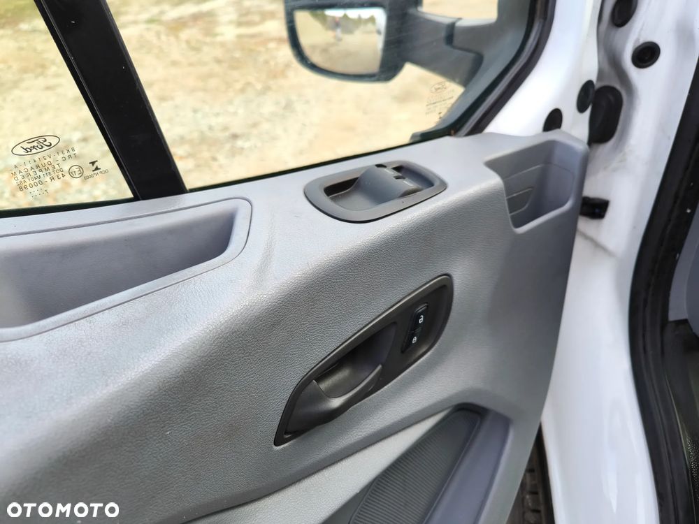 Ford TRANSIT - 27