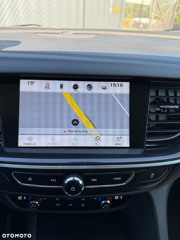 Opel Insignia - 22