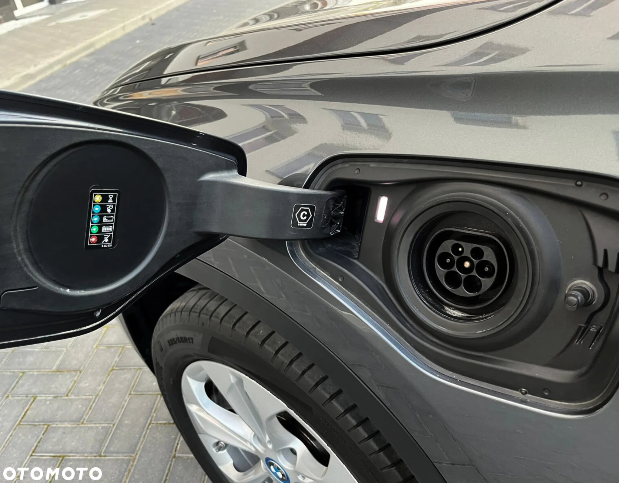 BMW X1 xDrive25e Business Edition - 37